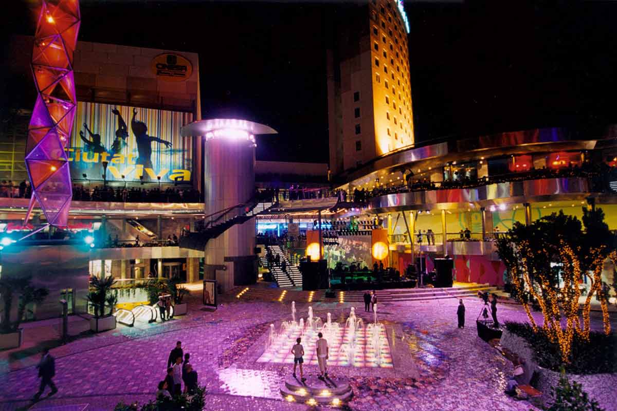 Featured image for “Heron City Outdoor Shopping Centers, Spain”